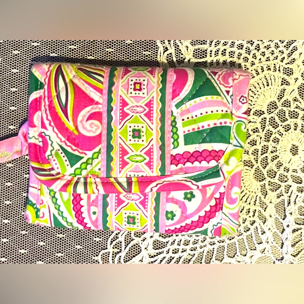 VERA BRADLEY PINWHEEL PINK TAXI  WALLET